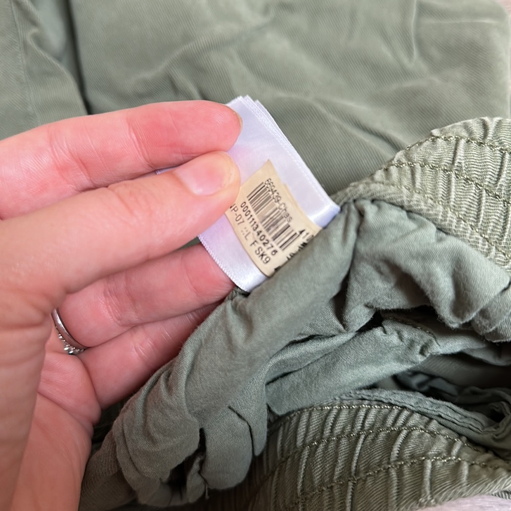Banana Republic Green Cargo Pant Joggers Size L - Picture 12 of 12